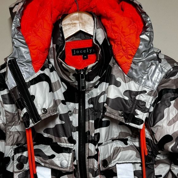 New Revolve JOCELYN Camouflage Cropped Convertible Puffer Jacket Womens Sz M - Picture 5 of 5